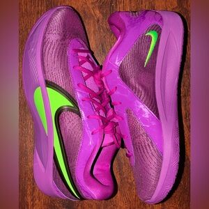 Nike basketball shoes size 11.5